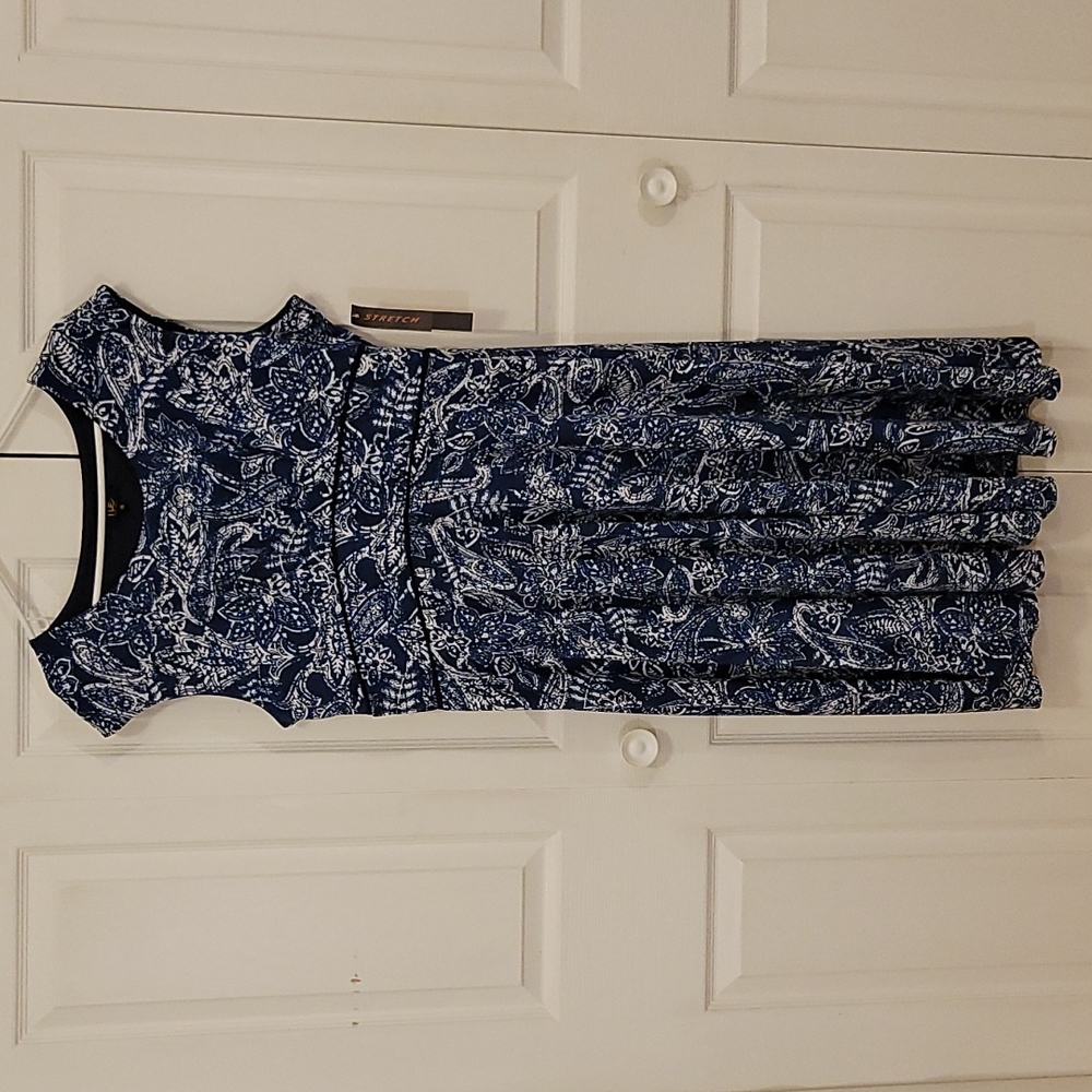 NWT ILE sleeveless stretch blue white dress sz 16